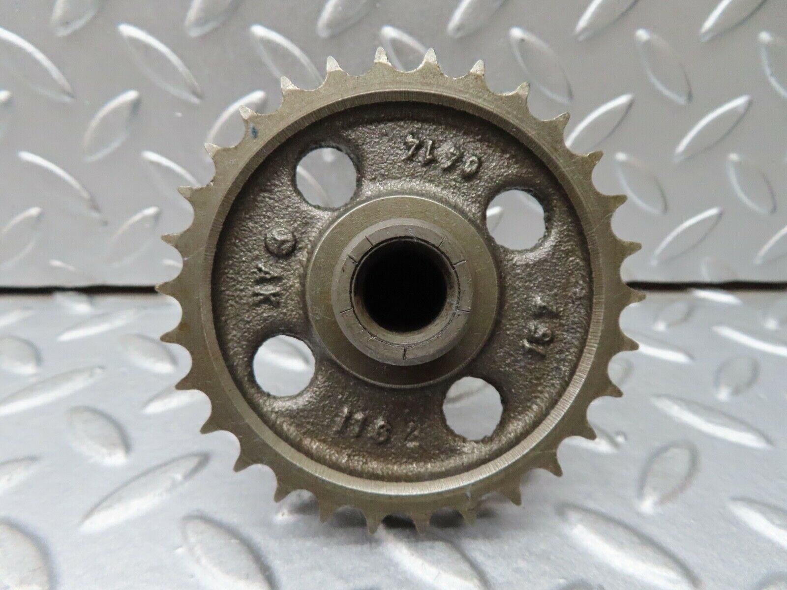 17730 Mercedes-Benz W116 450SEL Camshaft Intermediate Timing Gear
