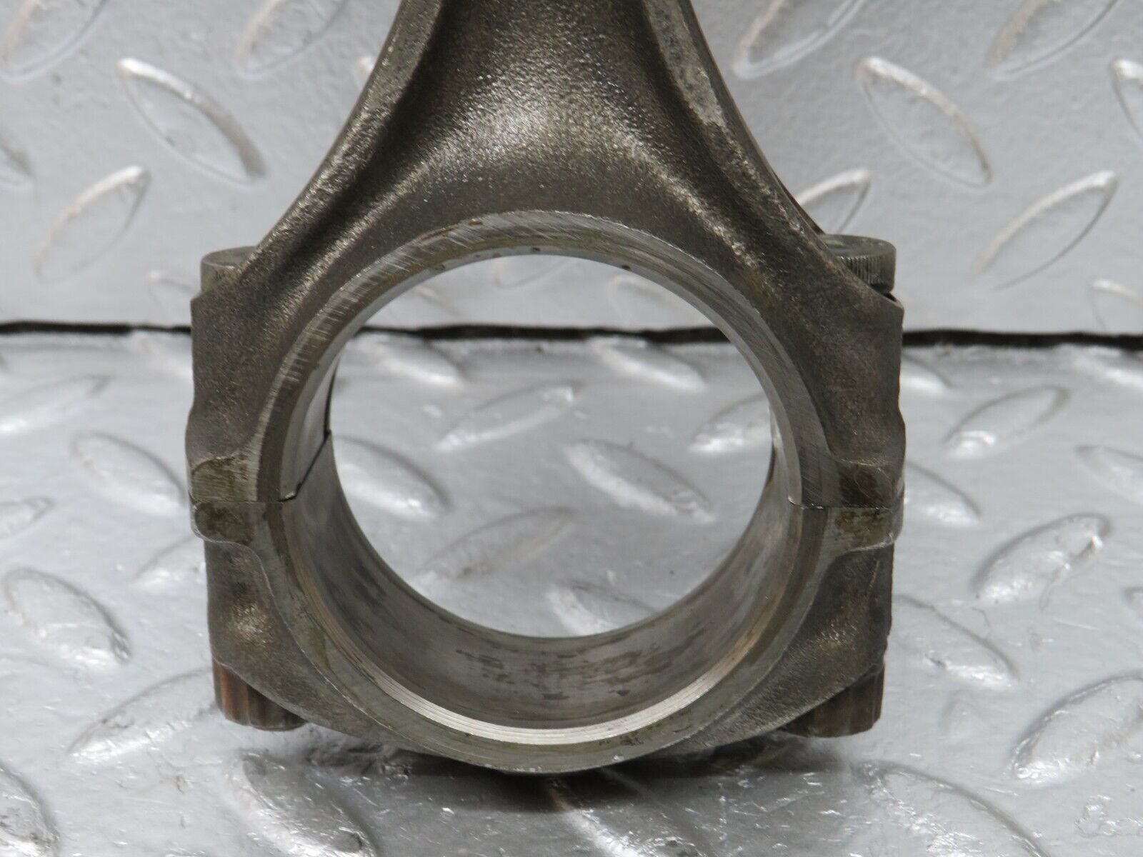 32934 Mercedes-Benz W123 300D Piston With Connecting Rod 90.875 mm 61502