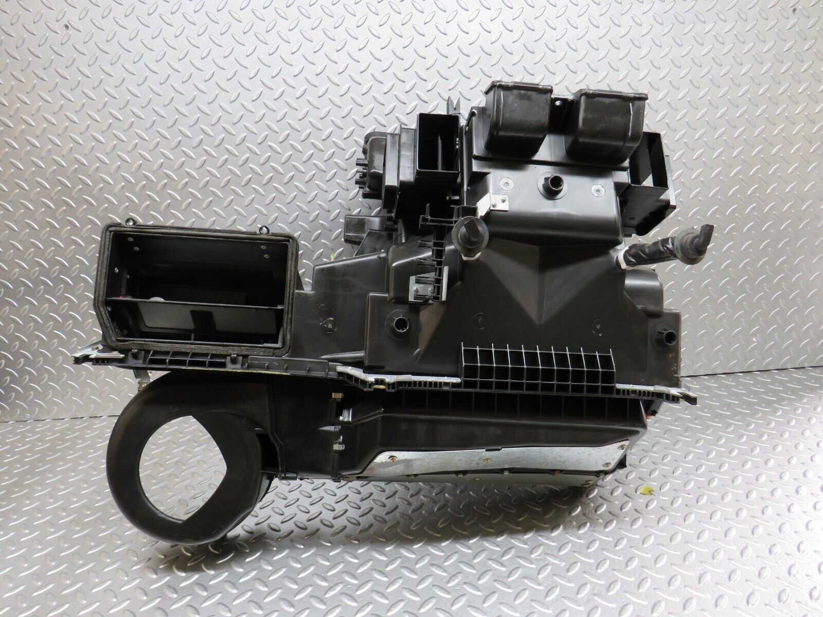 24709 Mercedes-Benz W140 S320 Heater Box Blower Housing 1408304362