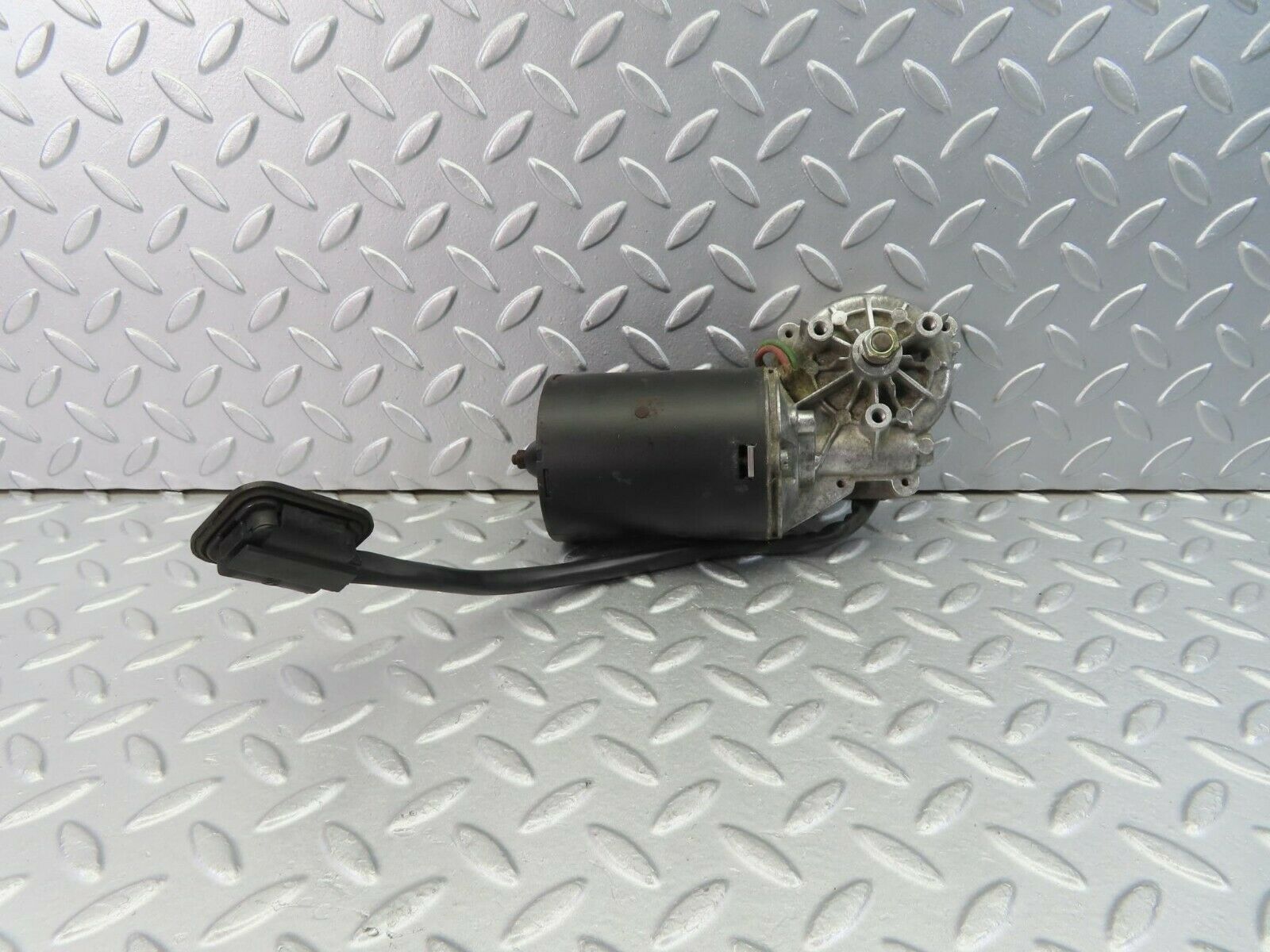 9923 Mercedes-Benz C123 230CE Coupe Wiper Motor Bosch 0390341077