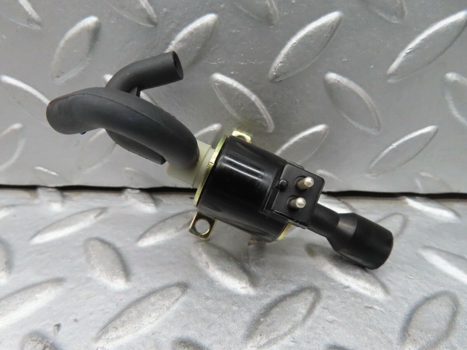 17241 Mercedes-Benz R129 300SL Coupe Vacuum Valve Solenoid 1170780981