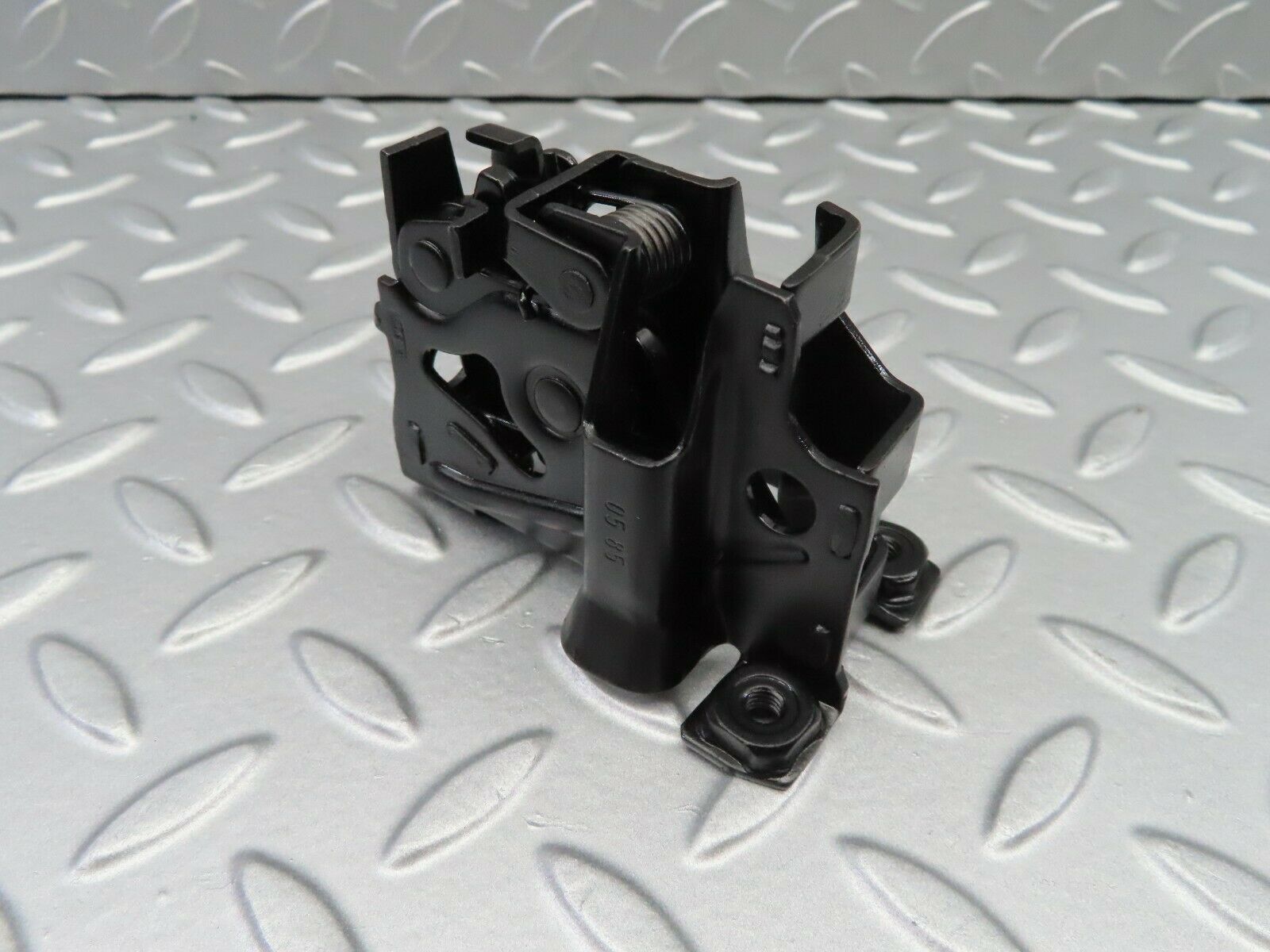 6393 Mercedes-Benz W126 380SE Bonnet Lock Catch Left Side 1268801160