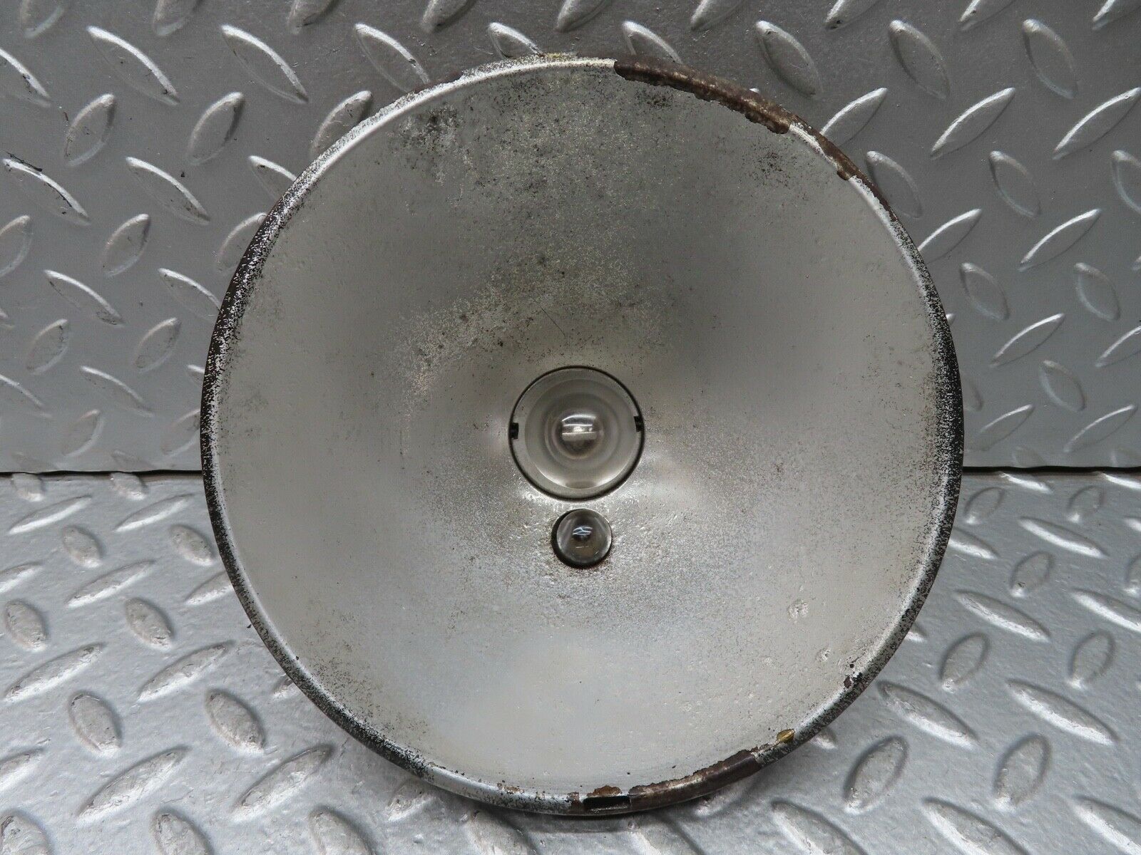 18910 Mercedes-Benz W121 190b Ponton Headlight Reflector