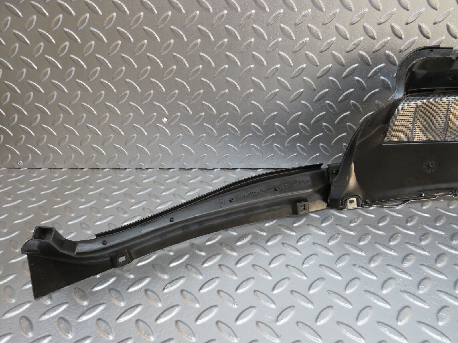 32516 Mercedes-Benz S124 300TE Wiper Mechanism Cover 1246200973 1246202667