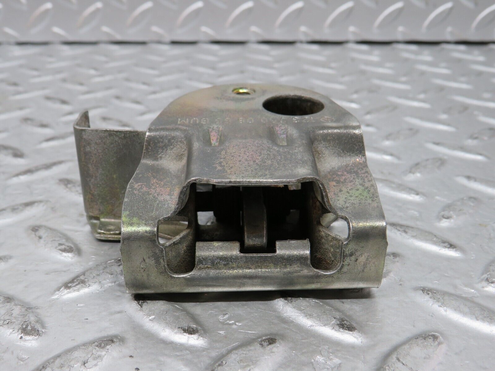 27882 Mercedes-Benz W123 280E Trunk Lock 1237500885
