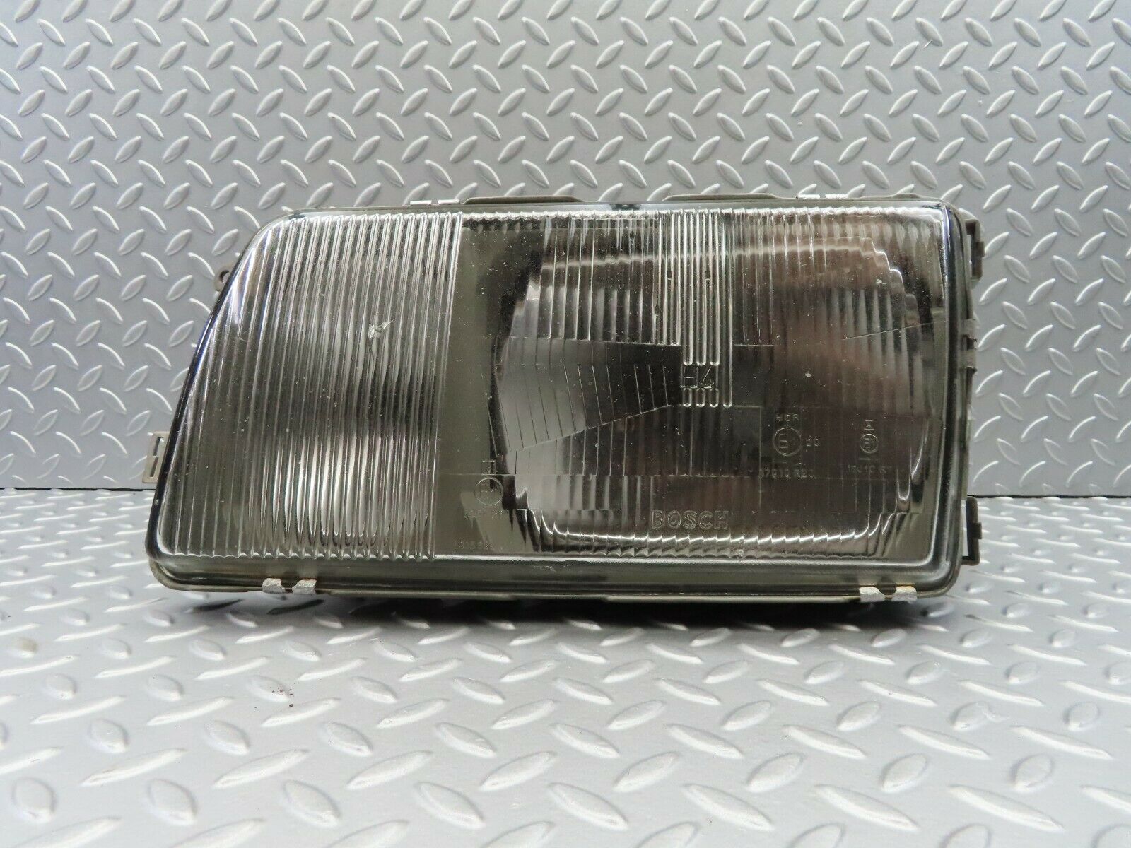 6398 Mercedes-Benz W126 380SE Headlight Bosch Left Side 1268209461
