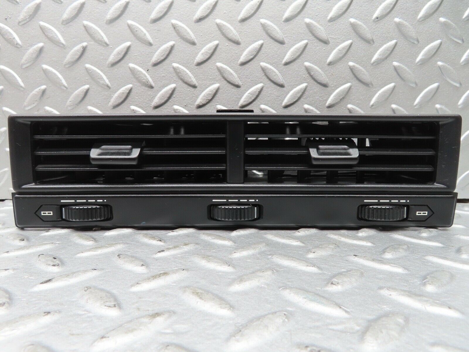 17121 Mercedes-Benz R129 300SL Coupe Dash Centre Air Vent 1298300054