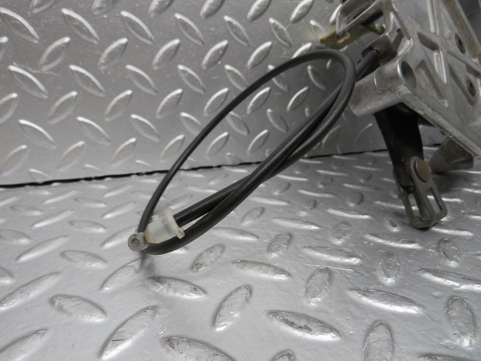 30437 Mercedes-Benz W124 230E Parking Brake Pedal 1244270736 1244270801