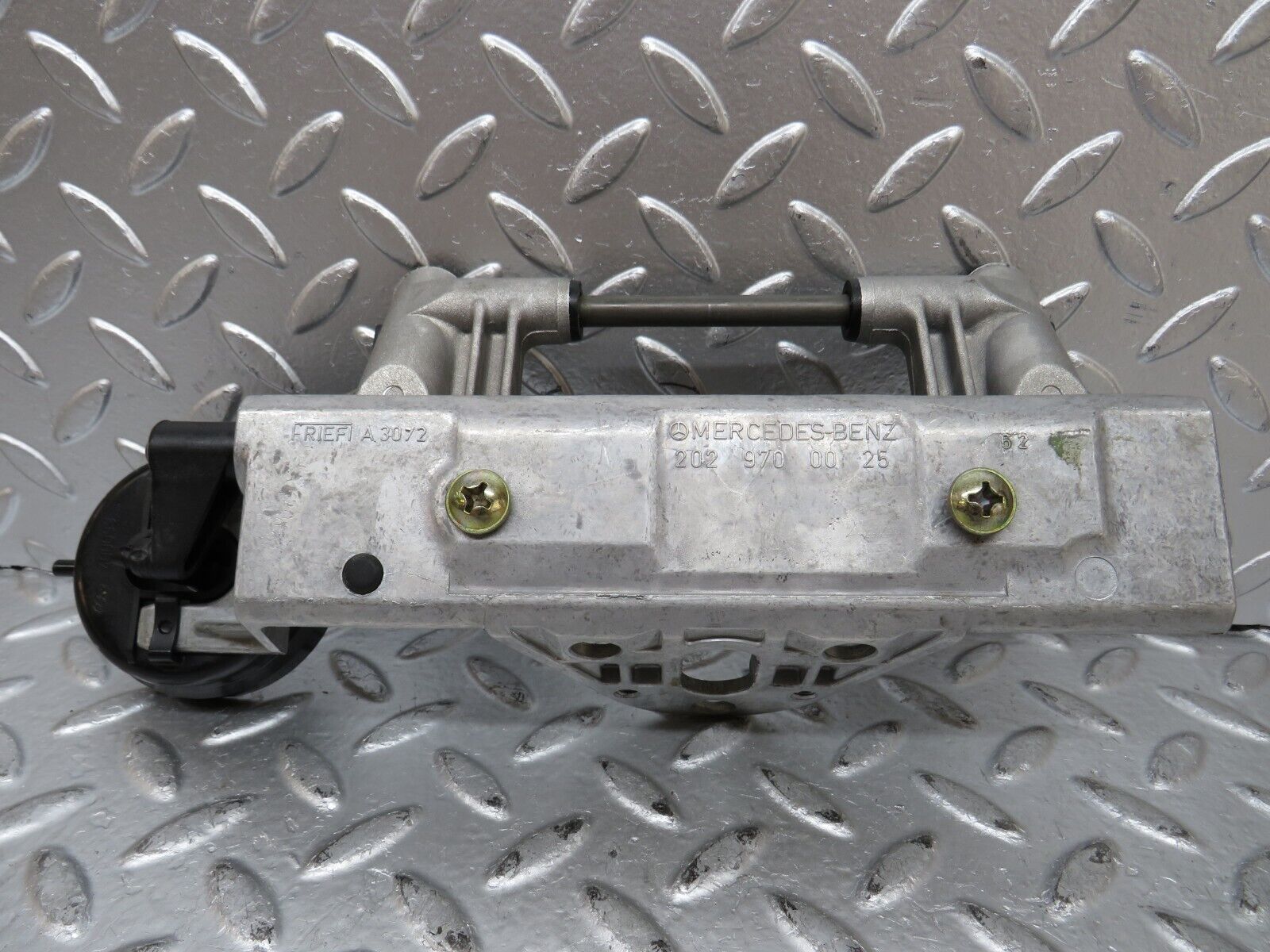 26589 Mercedes-Benz C124 220CE Rear Headrest Folding Mechanism 2029700025