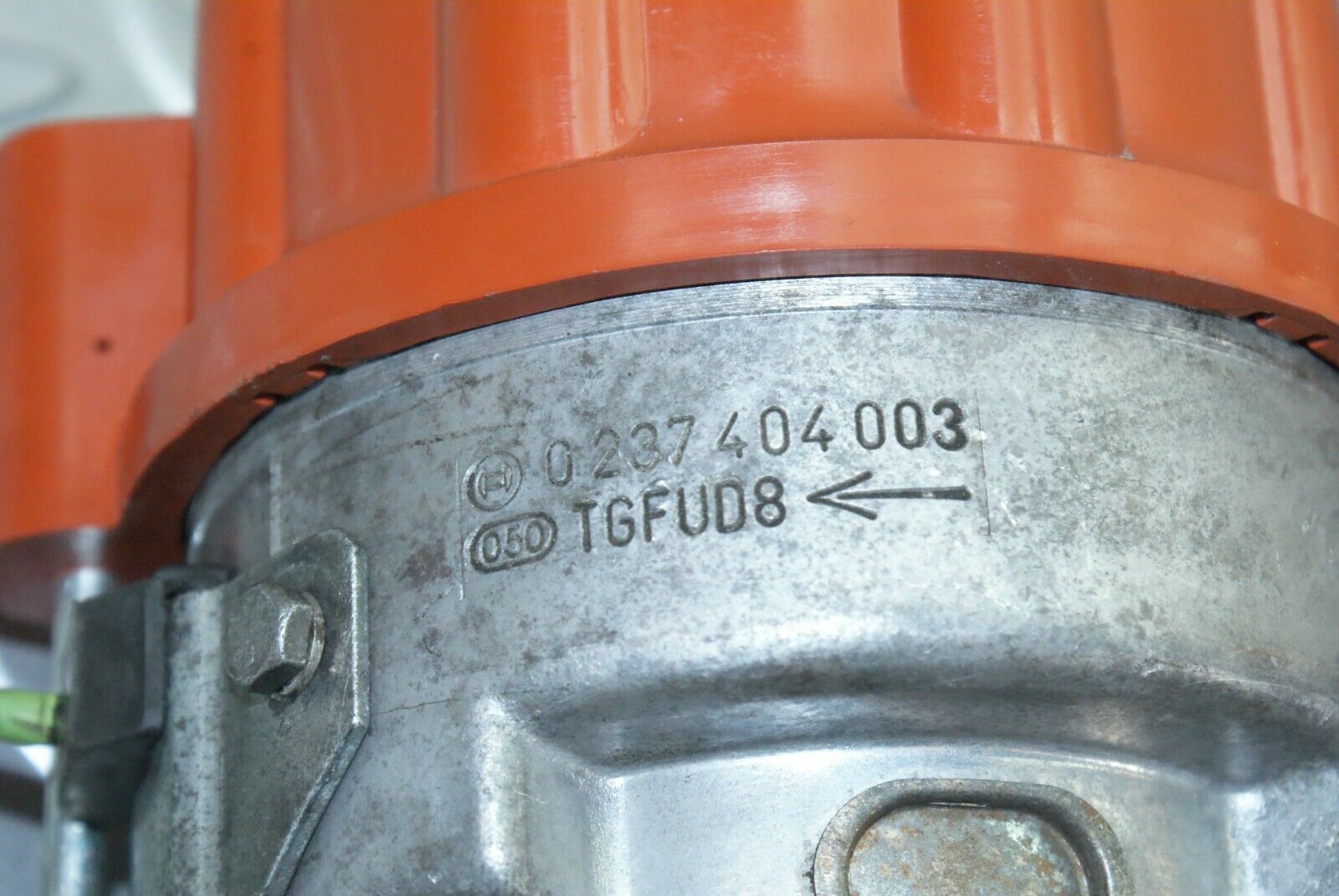 2615 Mercedes-Benz W116 350SE Ignition Distributor Bosch 0237404003