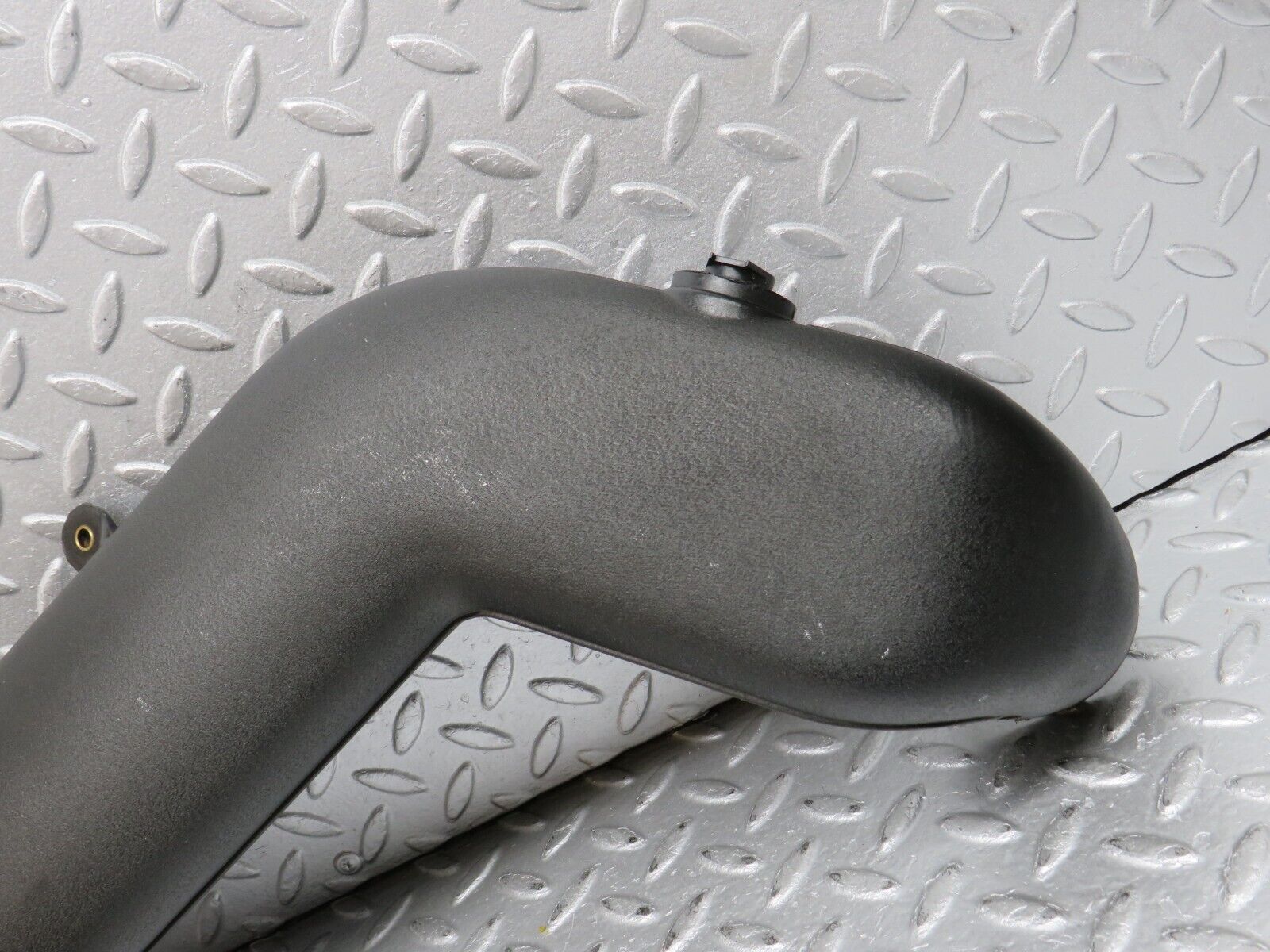 38437 Mercedes-Benz R129 280SL Coupe Air Intake Pipe 1041413304