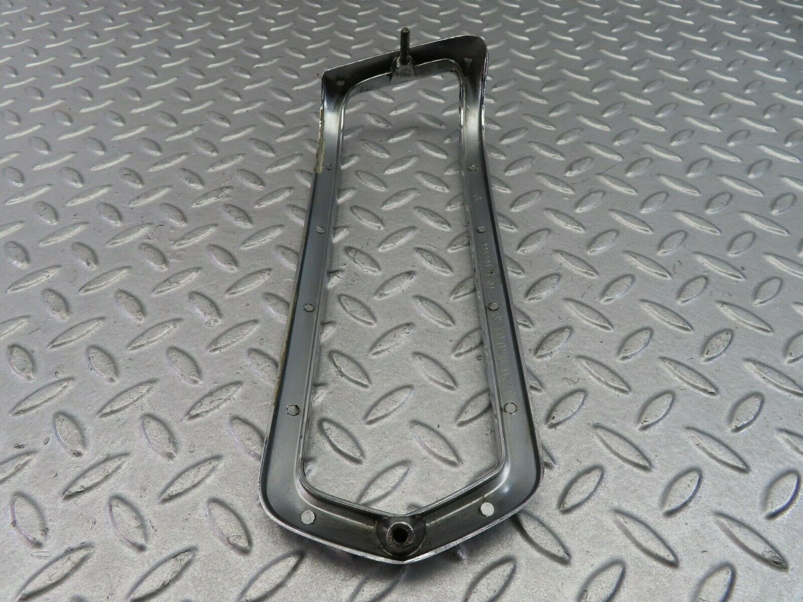 8096 Mercedes-Benz W108 Tail Light Chrome Frame Left 1088260159