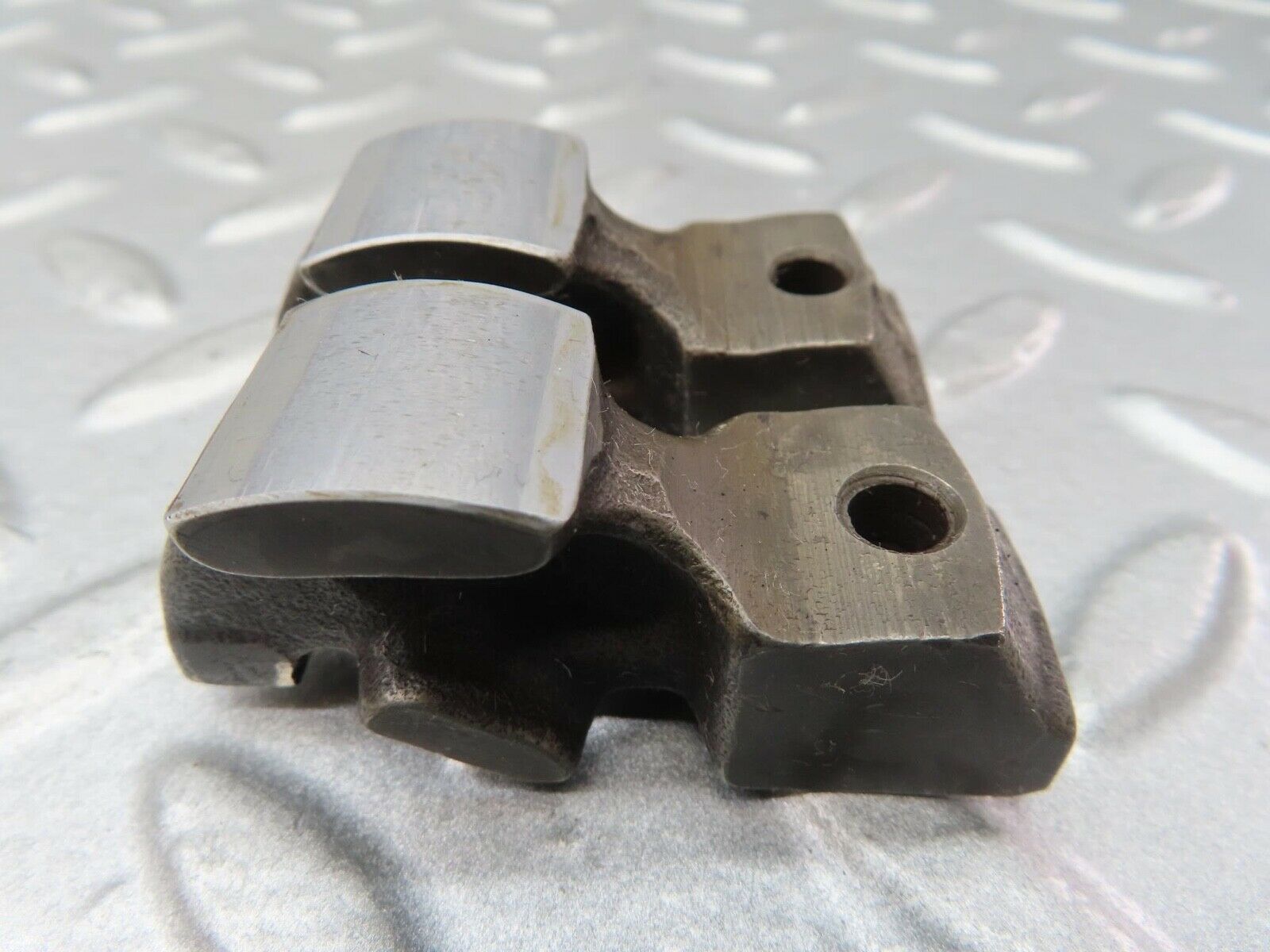 16750 Mercedes-Benz C107 380SLC Valve Rocker Arm