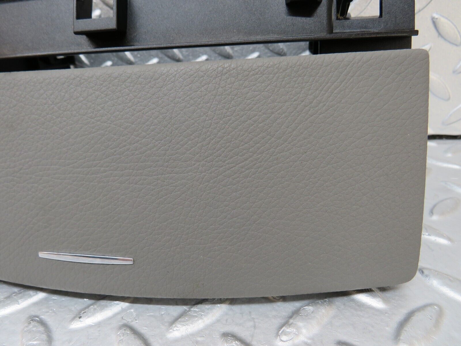 35194 Mercedes-Benz W221 Centre Console CD Player Cover 2216800834