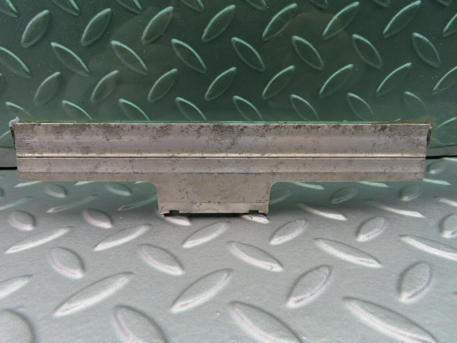 6748 Mercedes-Benz S124 E220 Wagon Rear Right Door Window Glass