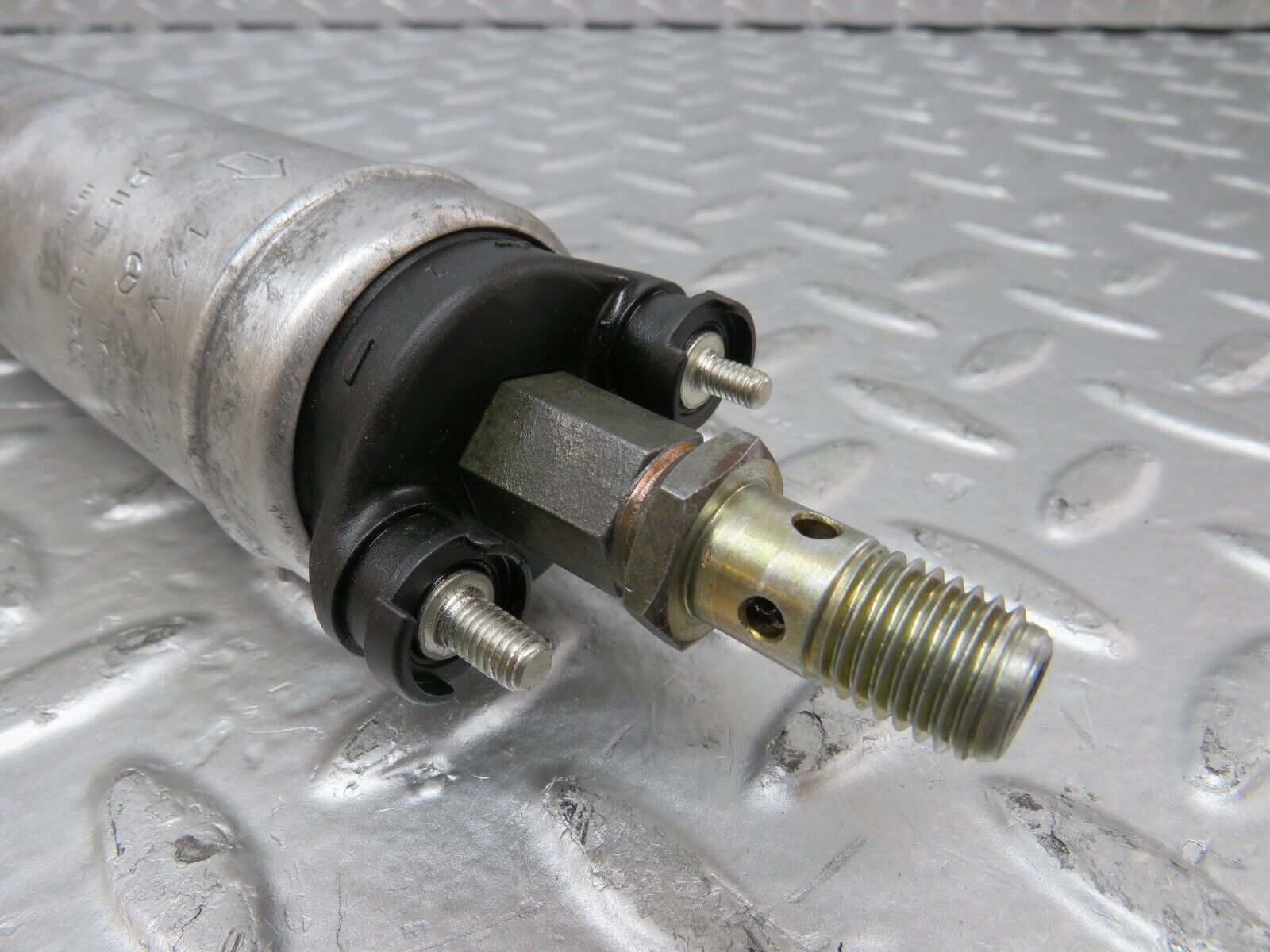 25669 Mercedes-Benz W124 280E Fuel Pump Pierburg 0004704294