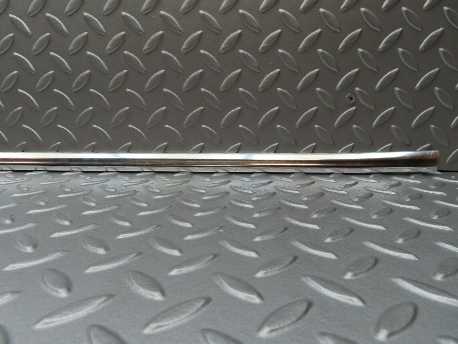 3745 Mercedes-Benz S123 200T Wagon Rear Right Door Chrome Moulding Trim