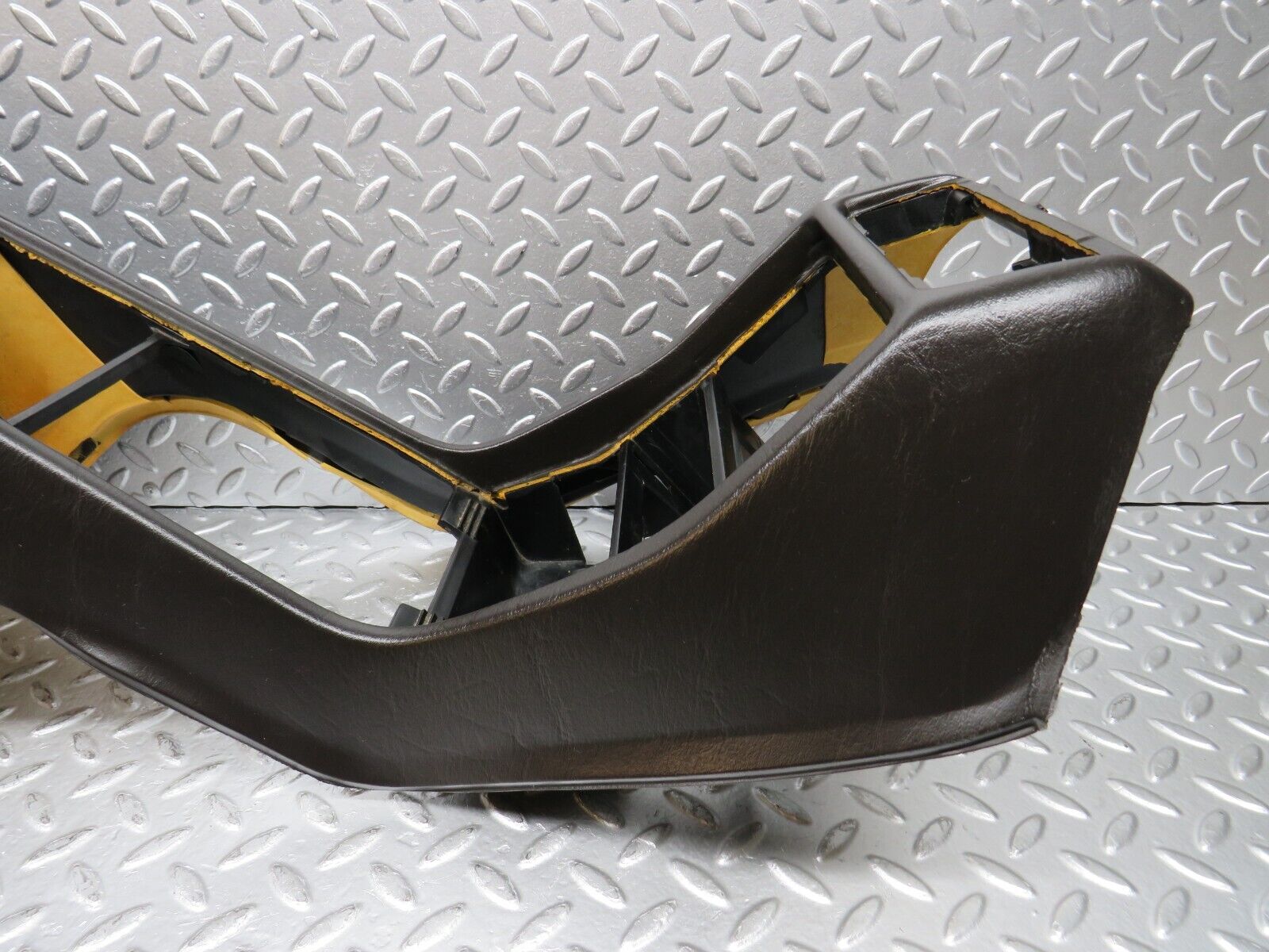 29745 Mercedes-Benz W123 230E Centre Console