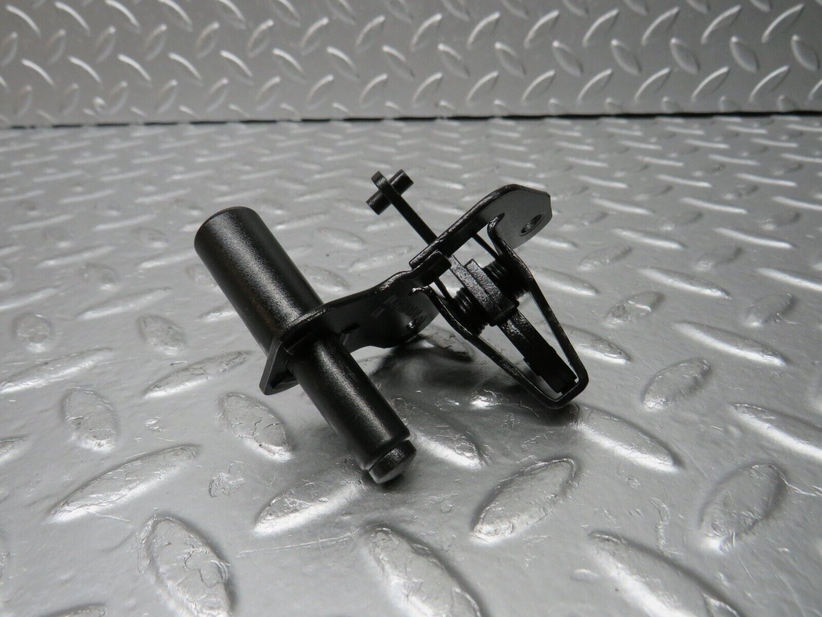 30388 Mercedes-Benz W124 230E Bonnet Lock Catch