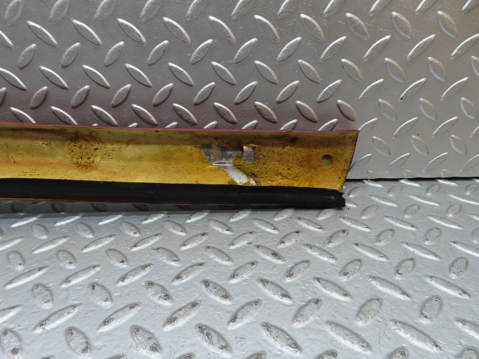 21473 Mercedes-Benz W126 300SE A Pillar Cover Right Side Red