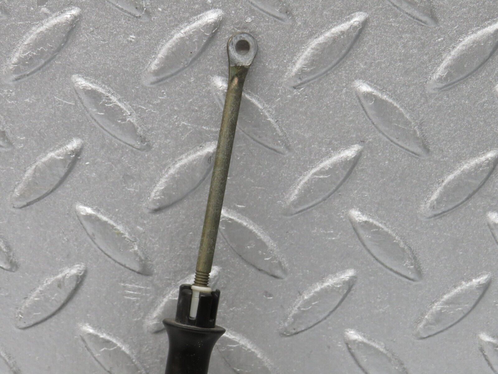 38908 Mercedes-Benz W201 190E 2.6L Rear Right Door Lock Vacuum Actuator