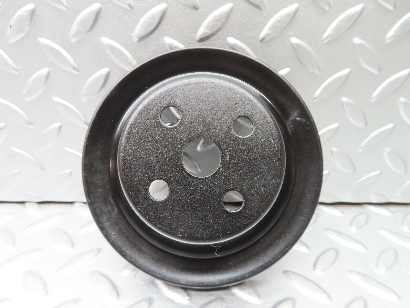 20885 Mercedes-Benz W114 250CE Coupe Water Pump Pulley