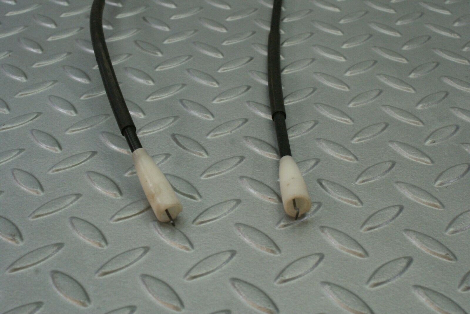 3047 Mercedes-Benz C123 280CE Coupe Heater Control Cable Pair