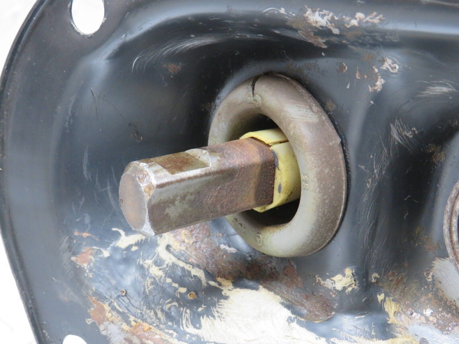 37579 Mercedes-Benz W109 300SEL Steering Column 108 R