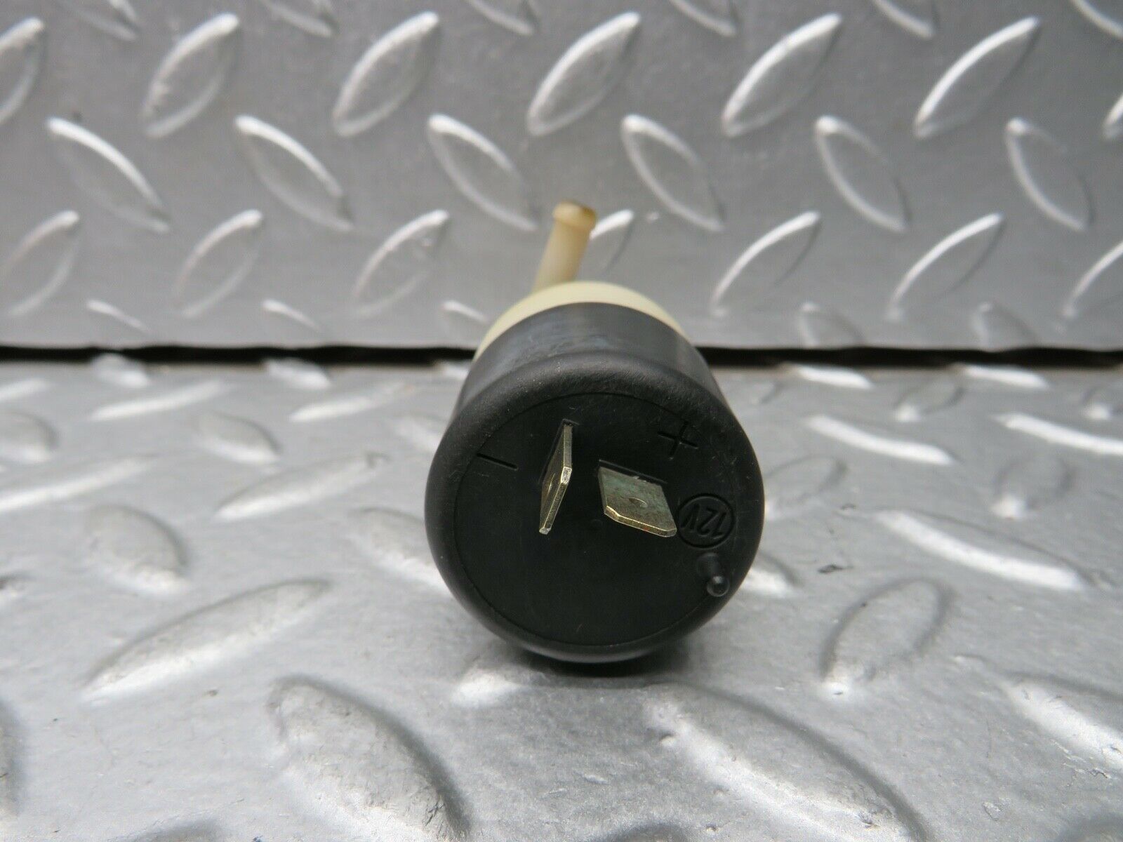 21902 Mercedes-Benz W124 Windscreen Washer Pump