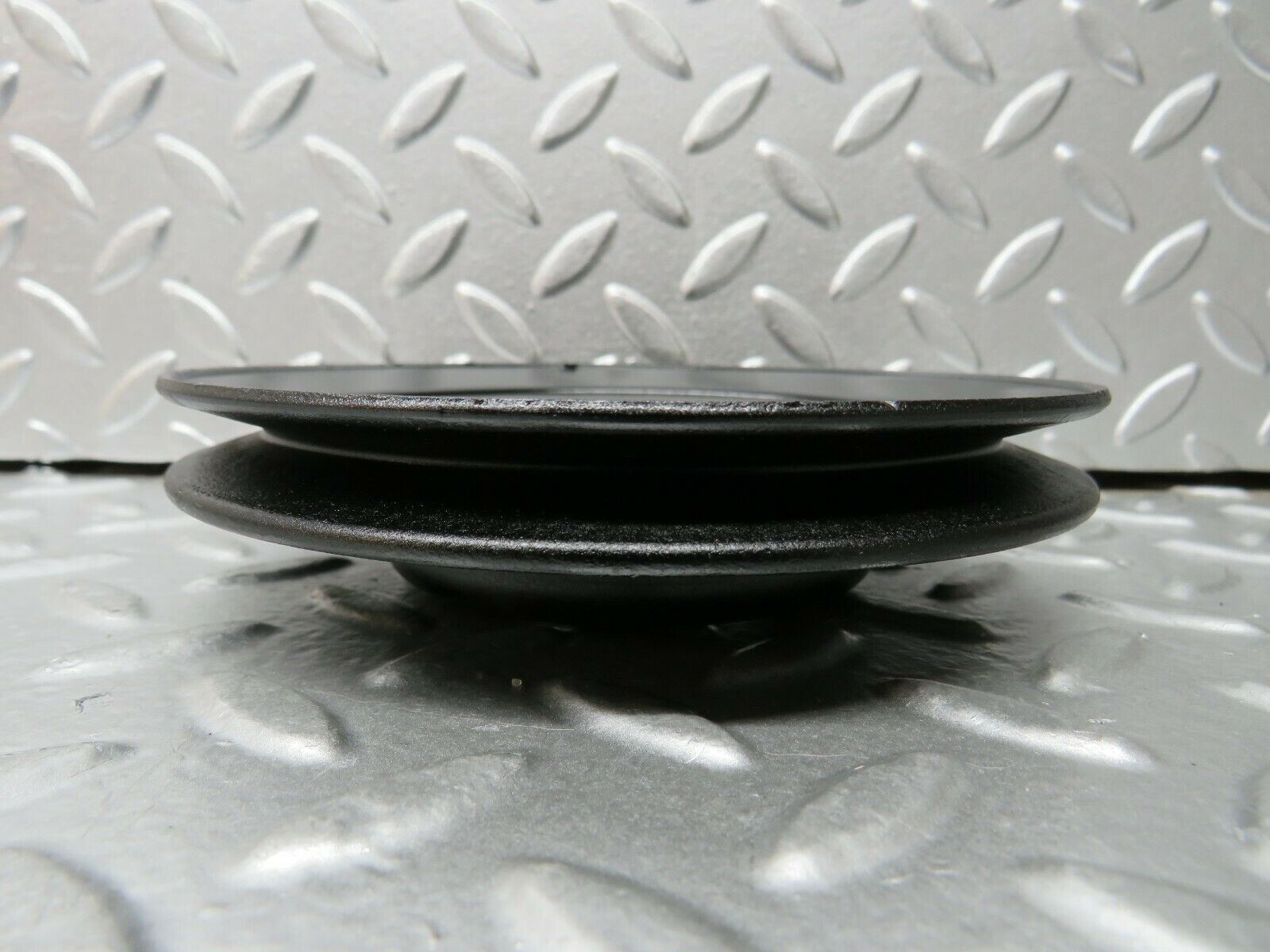 23517 Mercedes-Benz W114 280E Water Pump Pulley