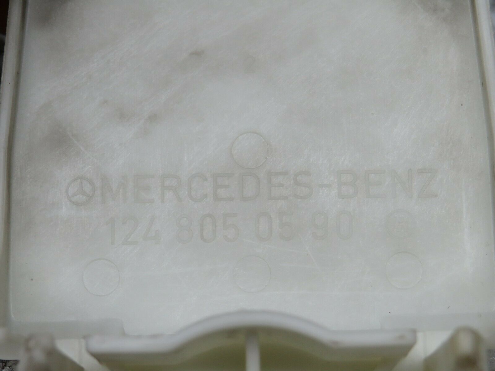 24267 Mercedes-Benz S124 220TE Rear Door Lock Vacuum Actuator Cover 1248050590