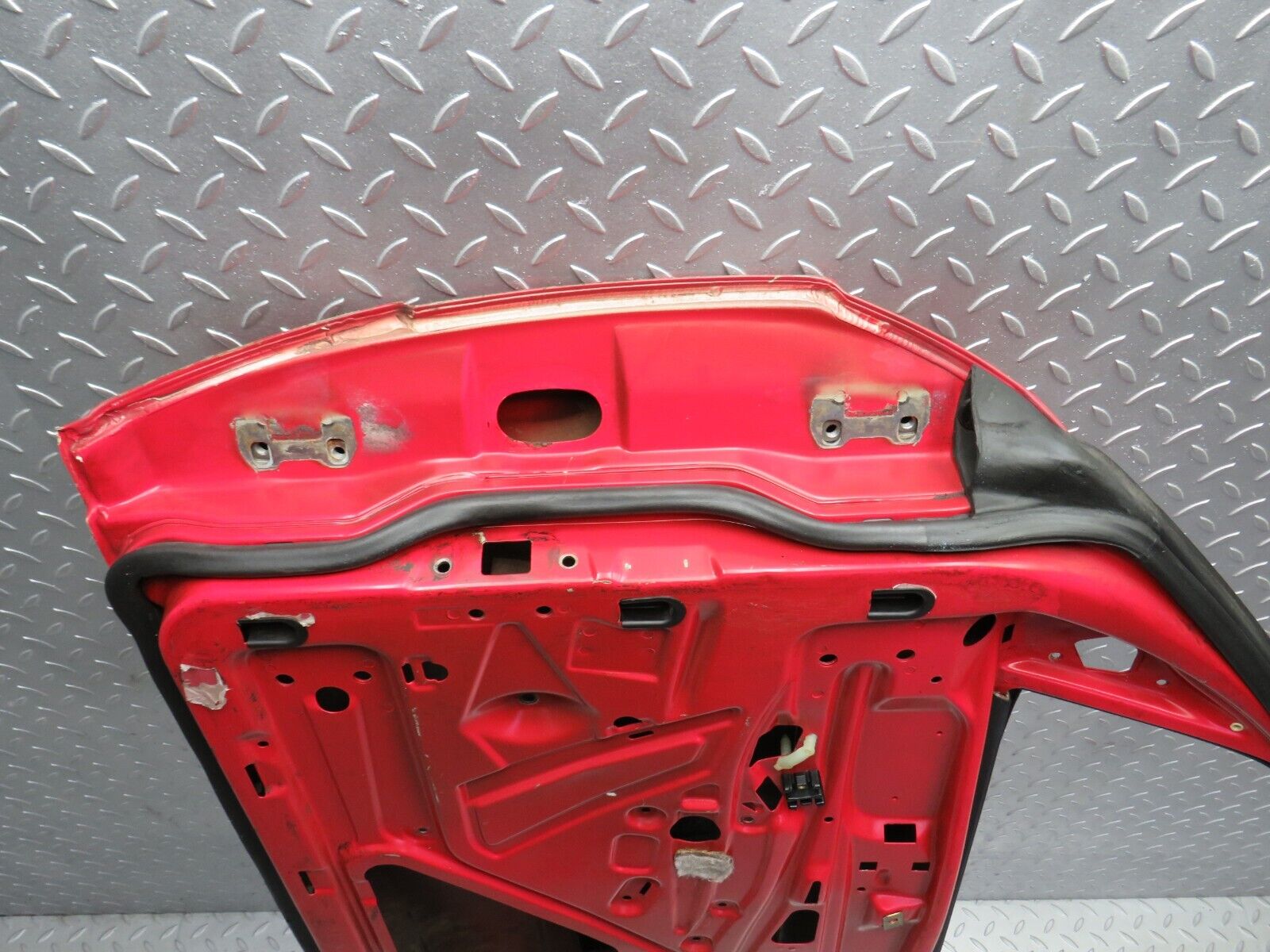 38747 Mercedes-Benz W201 190E 2.6L Front Right Door