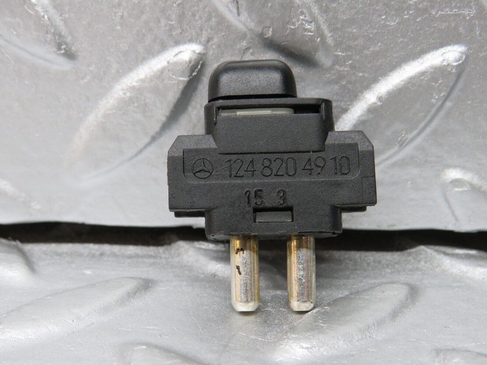 31620 Mercedes-Benz W201 190LE 1.8L Child Lock Control Switch1248204910