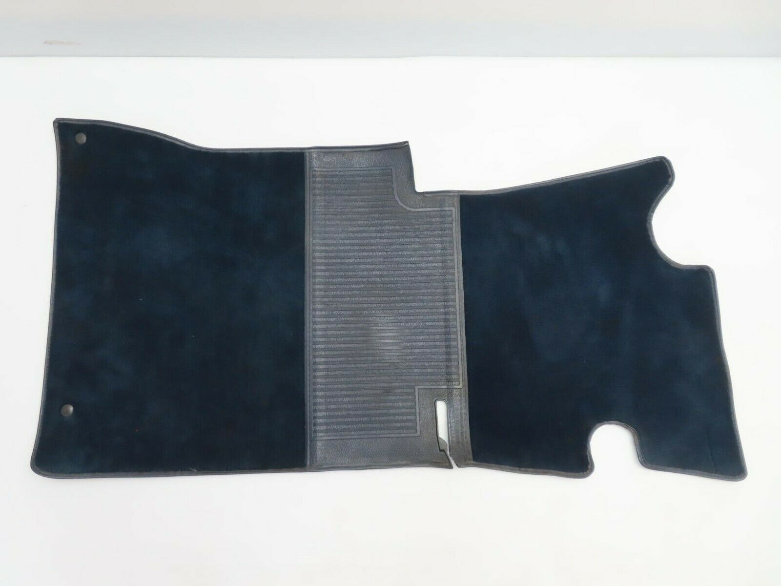 9493 Mercedes-Benz C124 300CE Coupe Front Right Driver Side Floor Mat