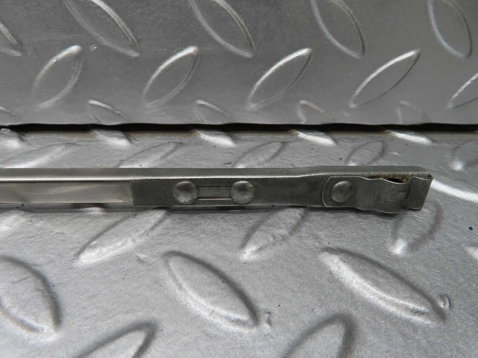 14059 Mercedes-Benz C107 280SLC Throttle Linkage