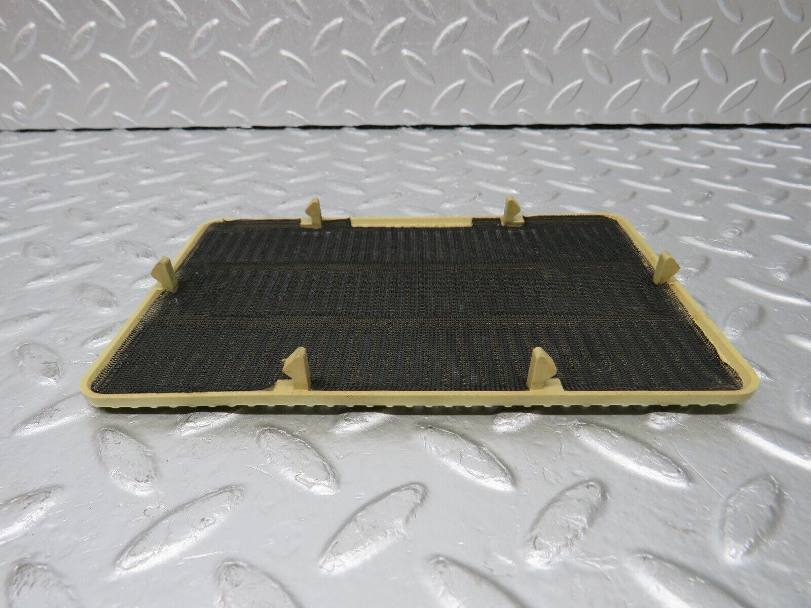 34375 Mercedes-Benz C126 380SEC Coupe Parcel Shelf Speaker Cover Pair