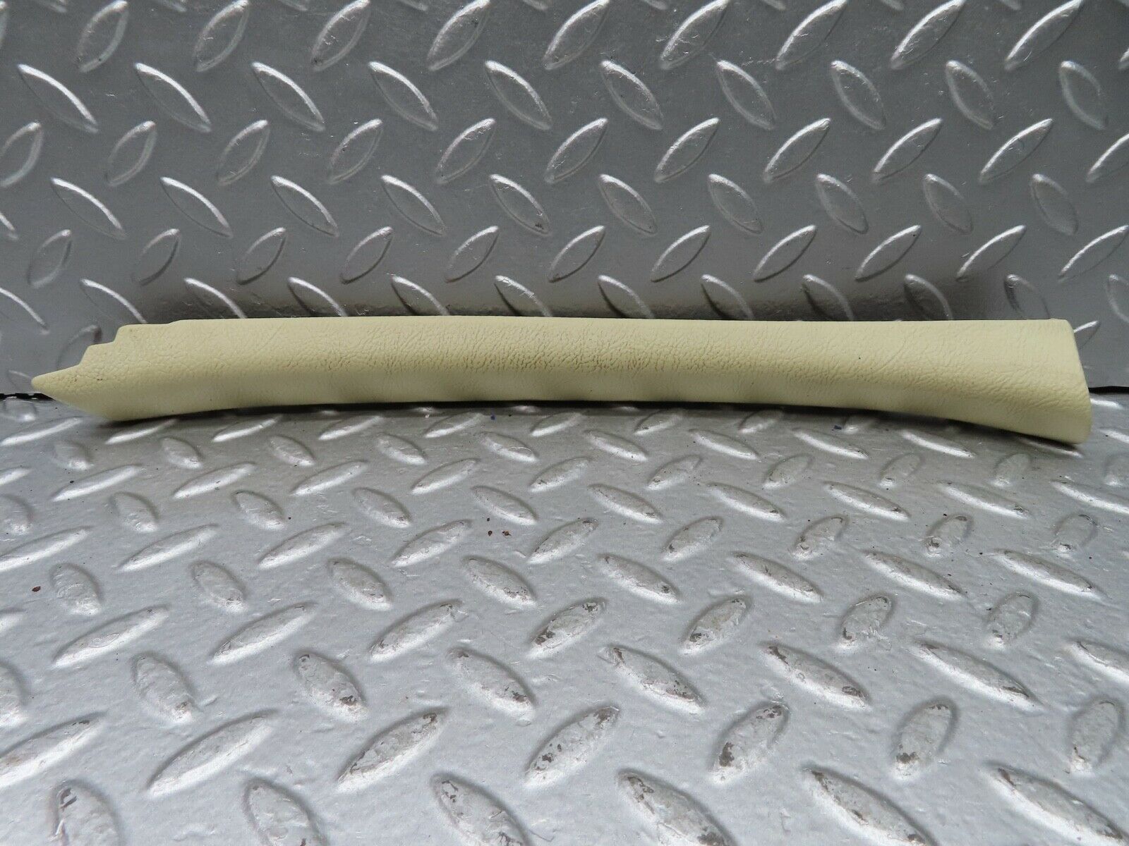 20264 Mercedes-Benz W114 280CE Coupe C Pillar Cover Left Side Cream