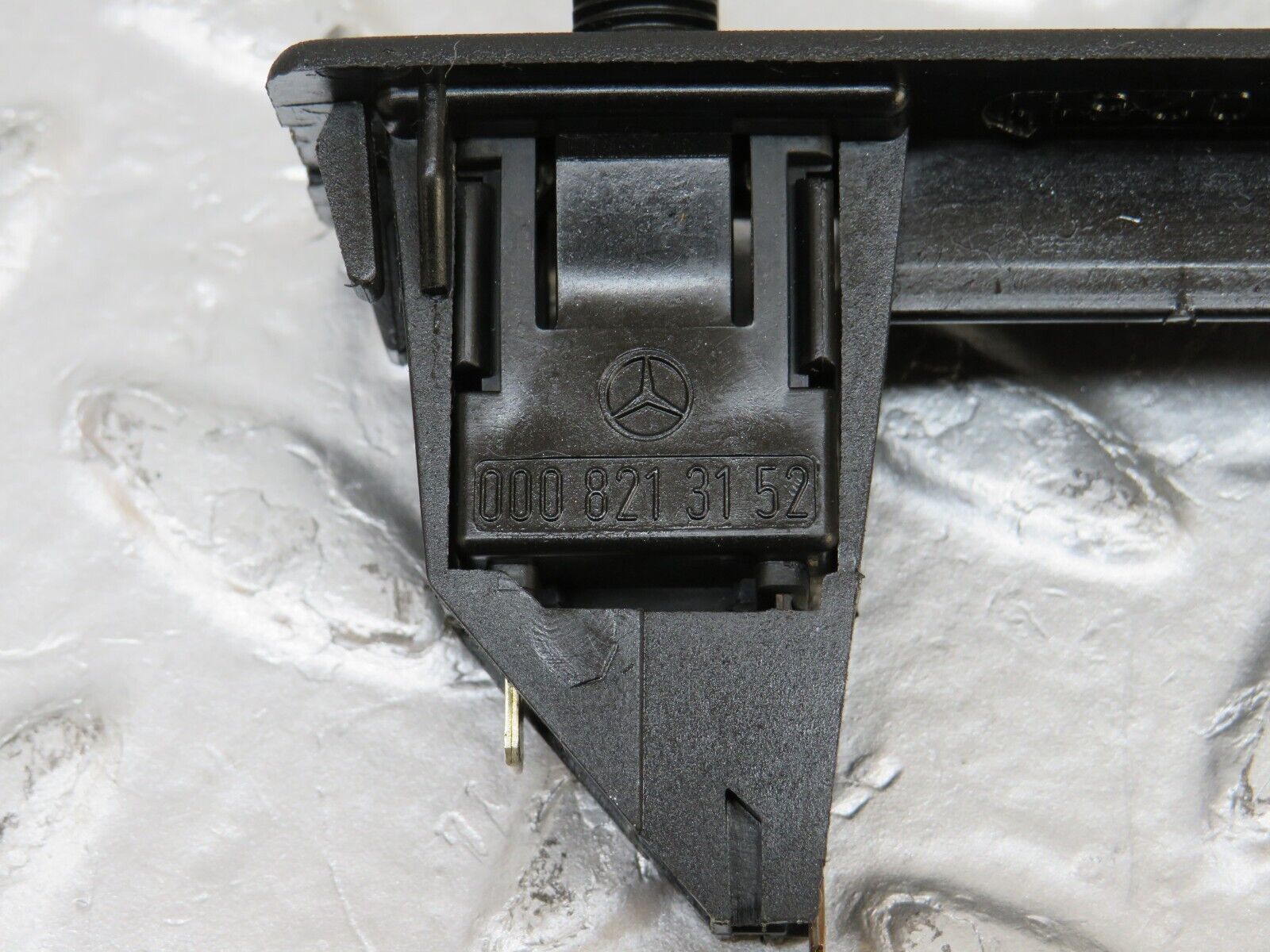 34308 Mercedes-Benz C126 380SEC Trunk Boot Light Switch 1158202511 0008213152