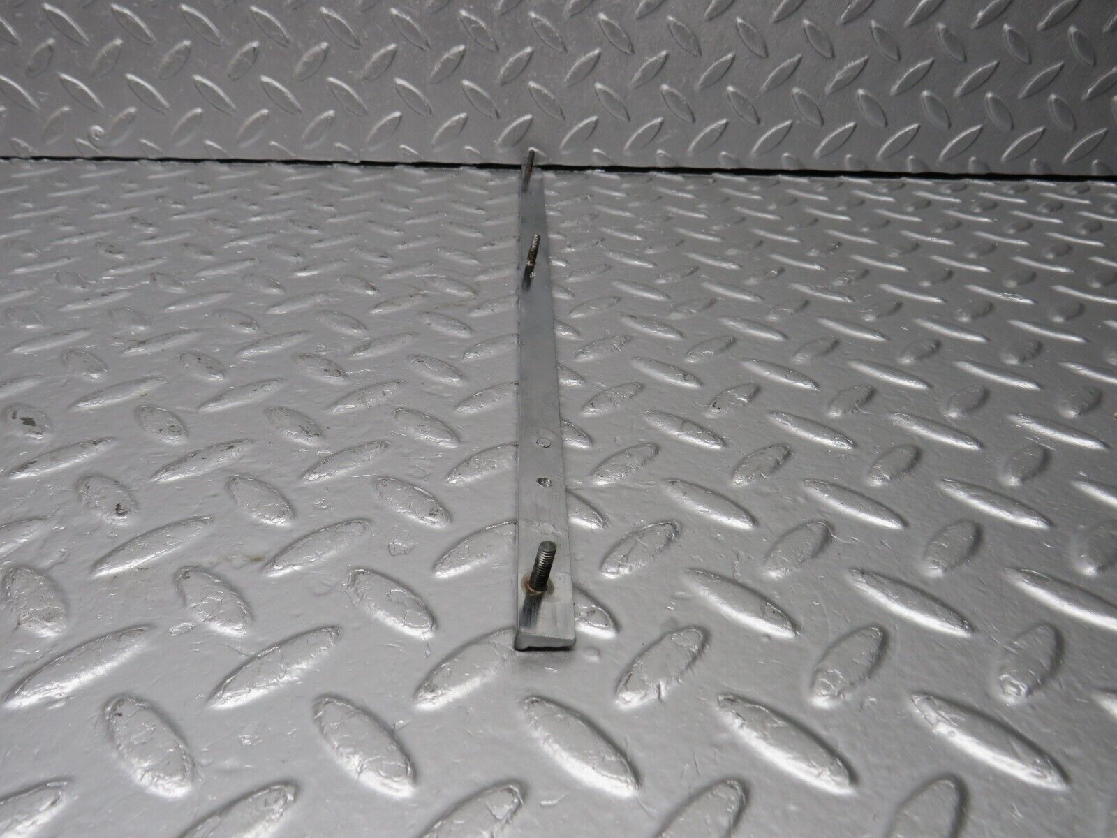 40474 Mercedes-Benz W110 230 Dashboard Chrome Trim