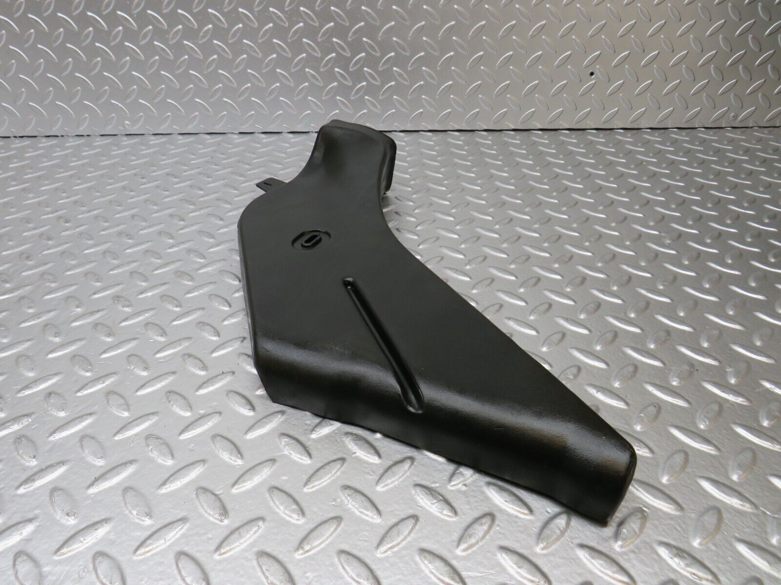 25137 Mercedes-Benz W201 190D Air Duct Heater Ventilation Right 2018312246