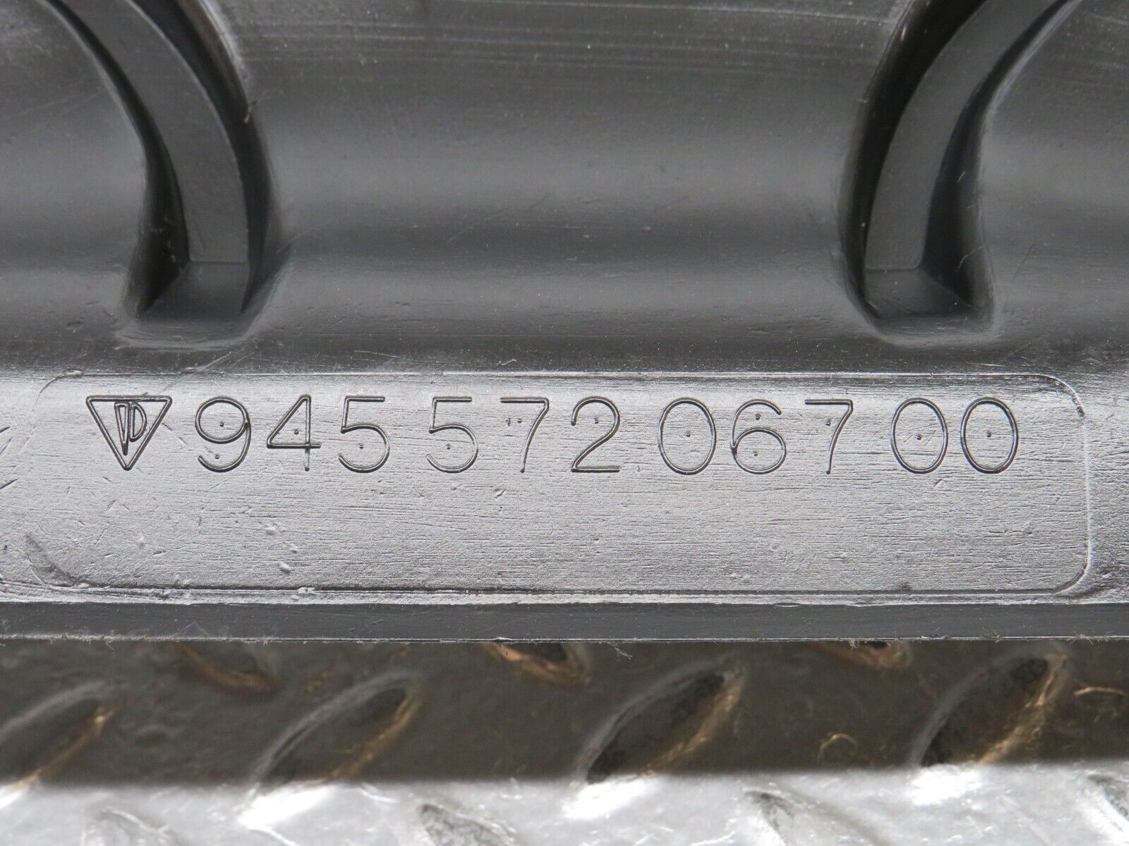 30010 Porsche 924 Dashboard Air Vent Duct 94557206700