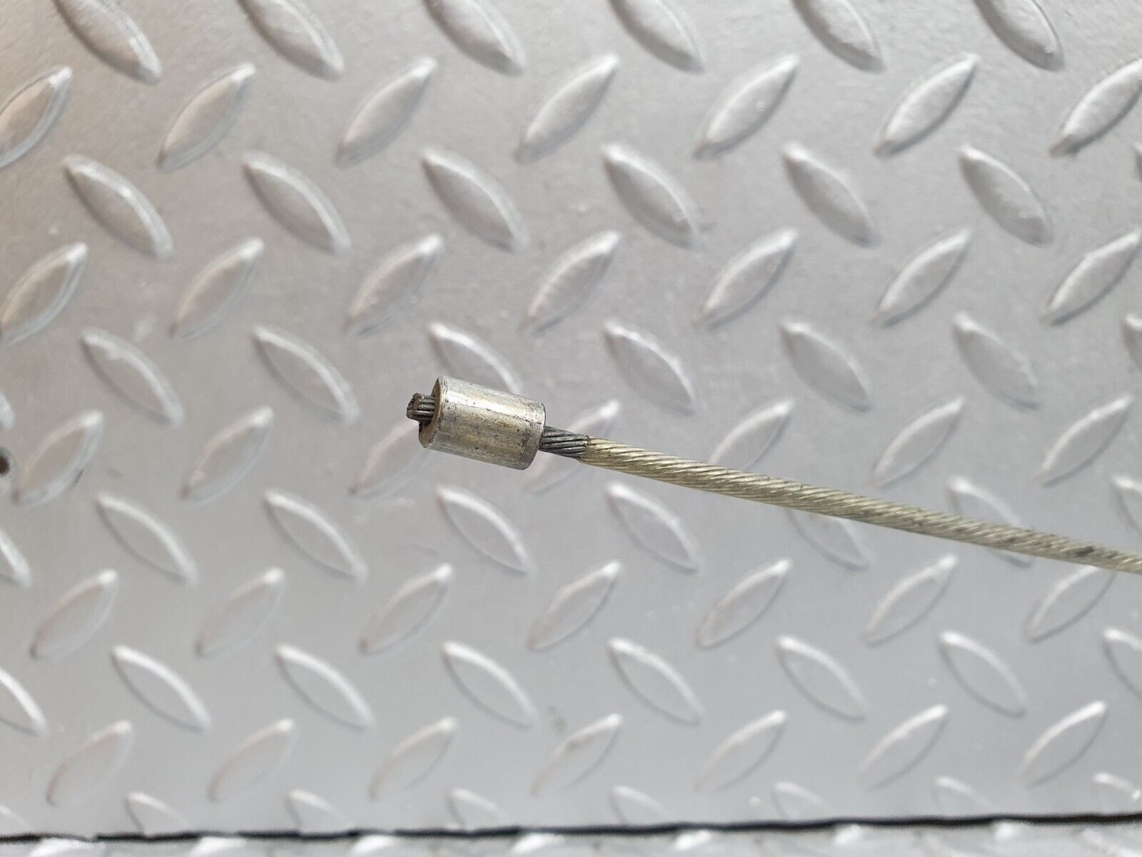 41472 Mercedes-Benz W124 200E Handbrake Cable 1244203685