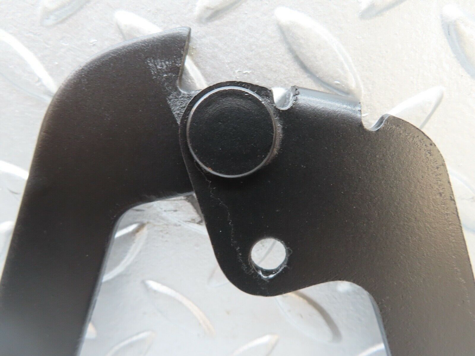 17598 Mercedes-Benz W116 450SEL Bonnet Hinge Right Side