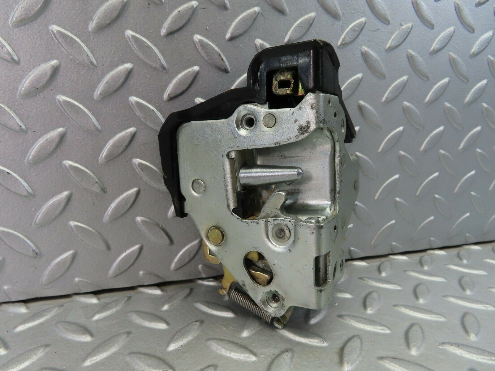 7702 Mercedes-Benz S123 230TE Wagon Rear Left Door Lock Mechanism 1237330108