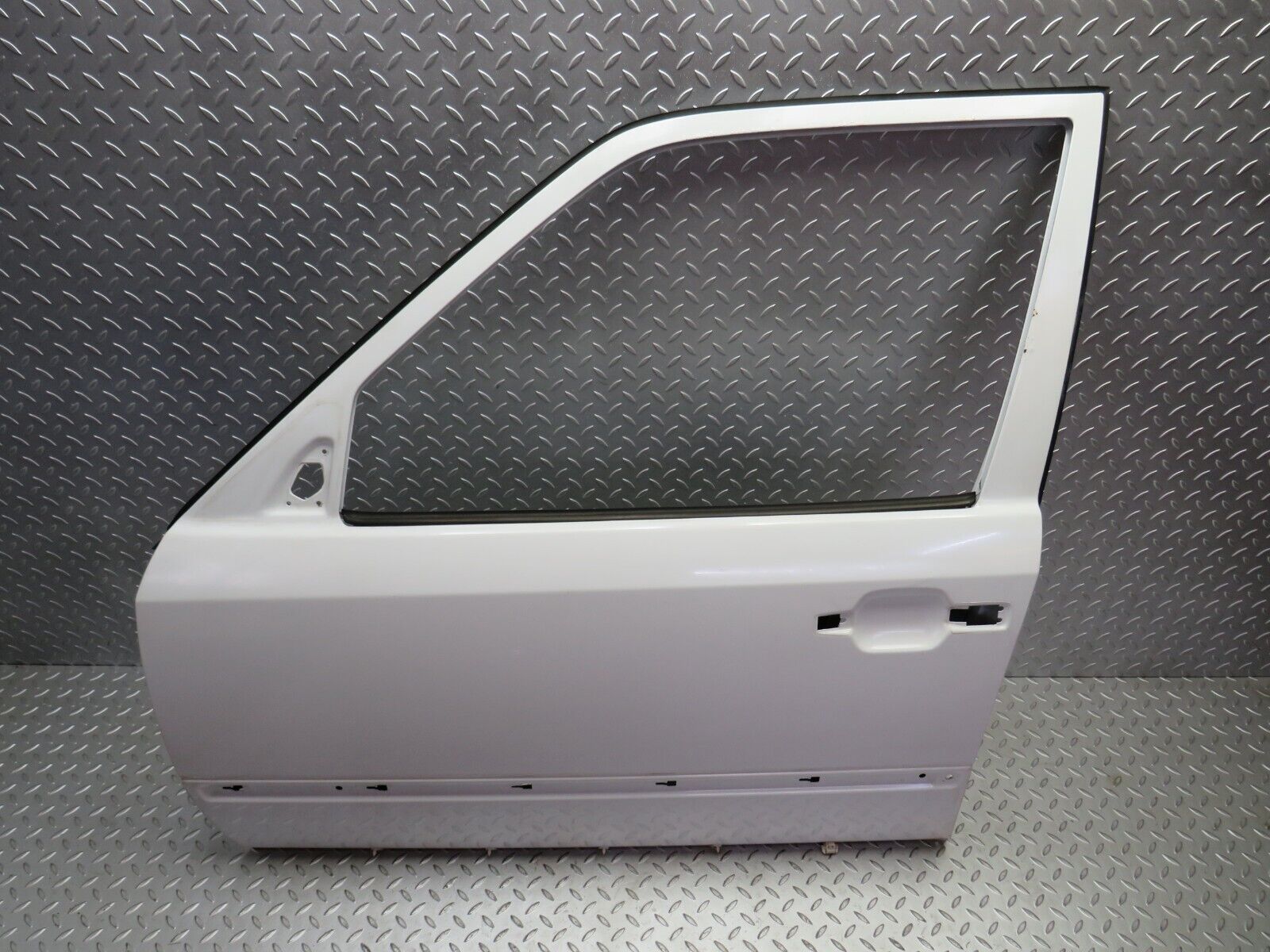 30246 Mercedes-Benz W124 230E Front Left Door