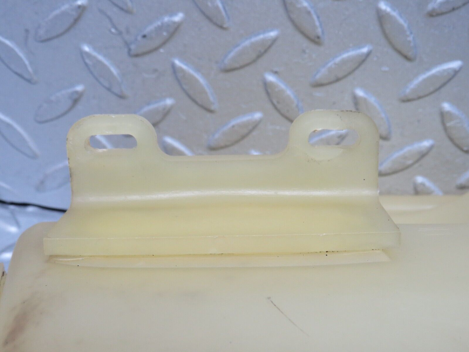 37860 Mercedes-Benz A124 320E Cabriolet Coolant Expansion Tank 1245000449