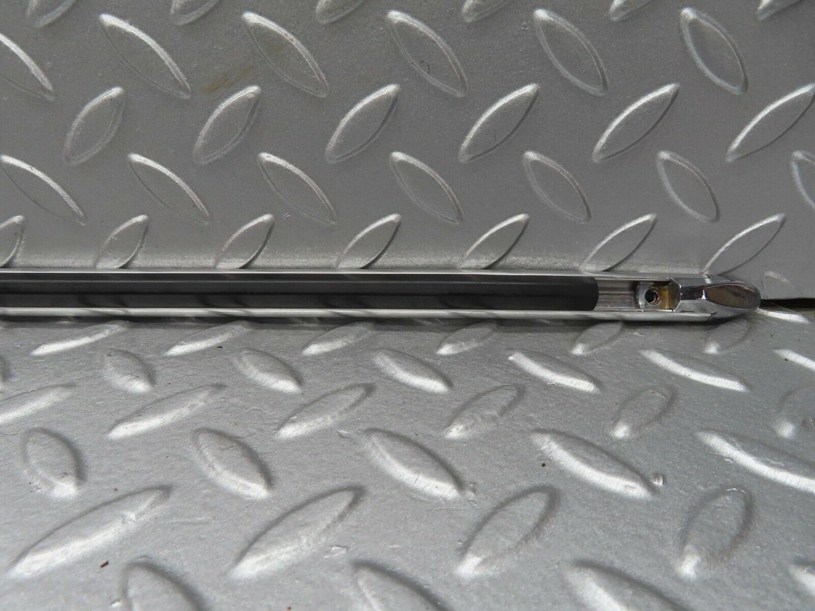 12940 Mercedes-Benz W111 220SE Front Right Centre Fender Wing Moulding Trim