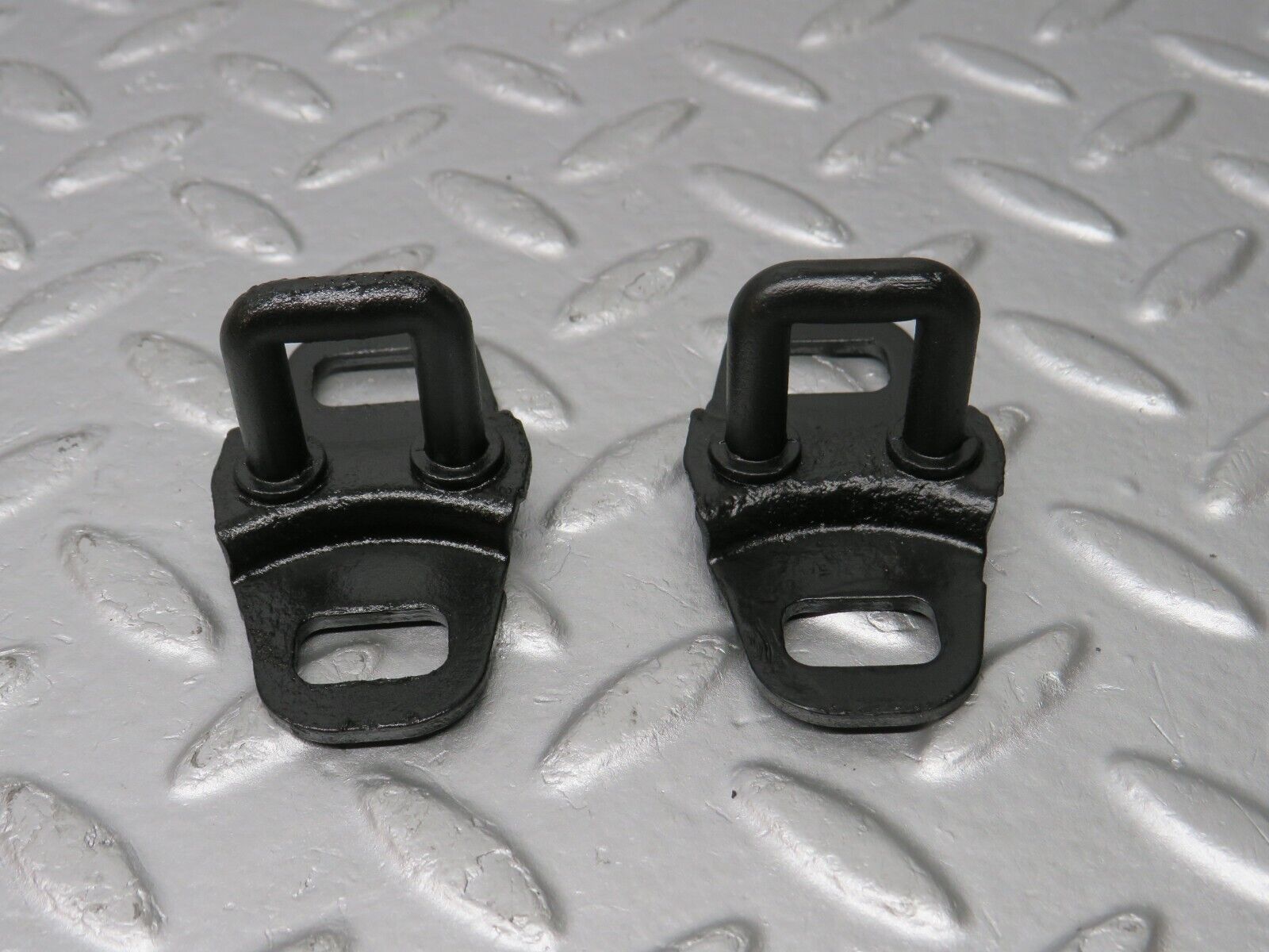 39708 Mercedes-Benz R129 320SL Coupe Bonnet Lock Catch Pair 1298800060