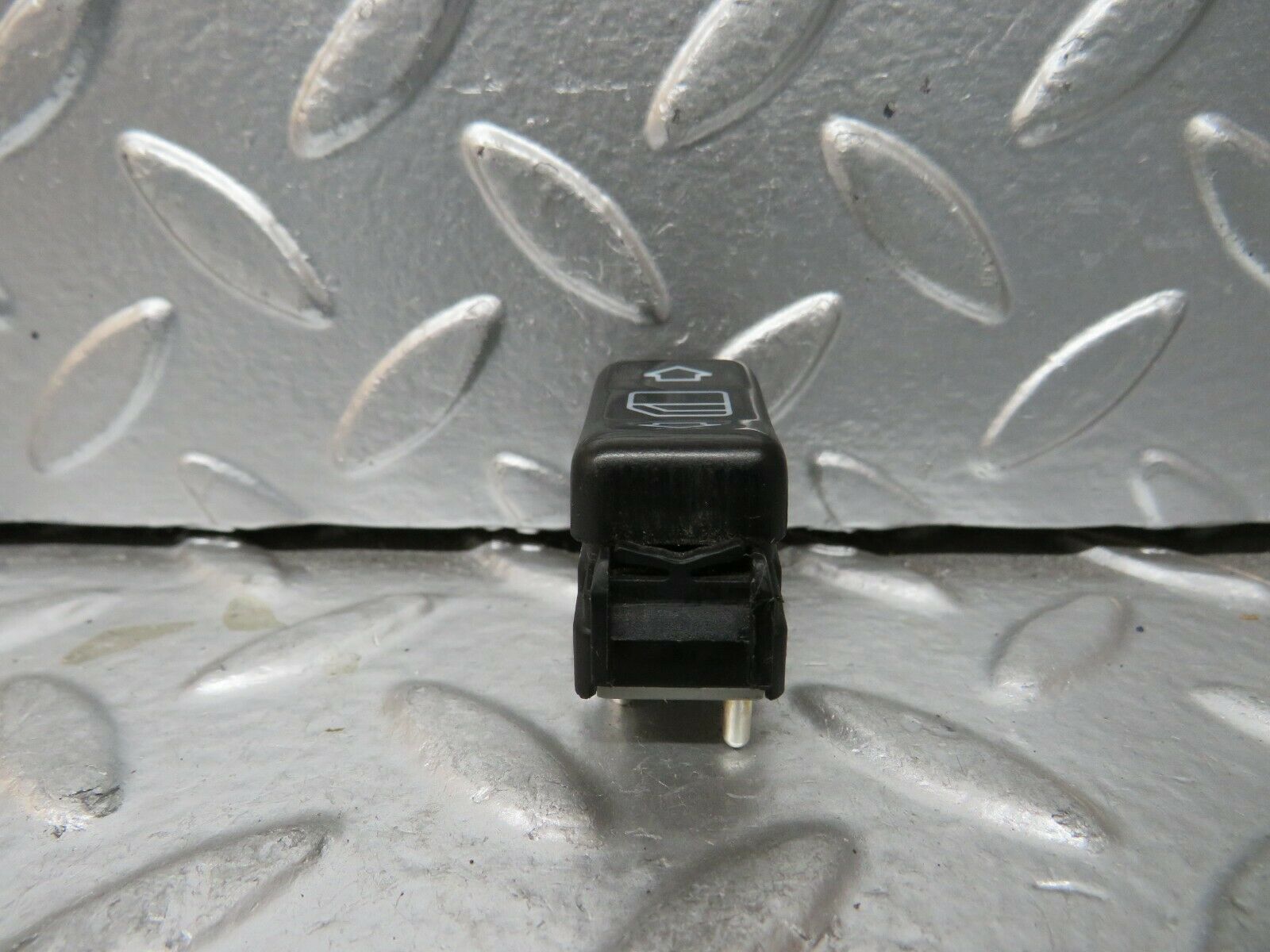 24285 Mercedes-Benz S124 220TE Electric Window Switch Right Side 1248209010