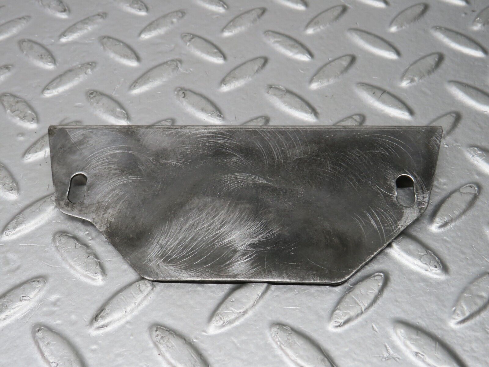 32919 Mercedes-Benz W123 300D Gearbox Flange Cover